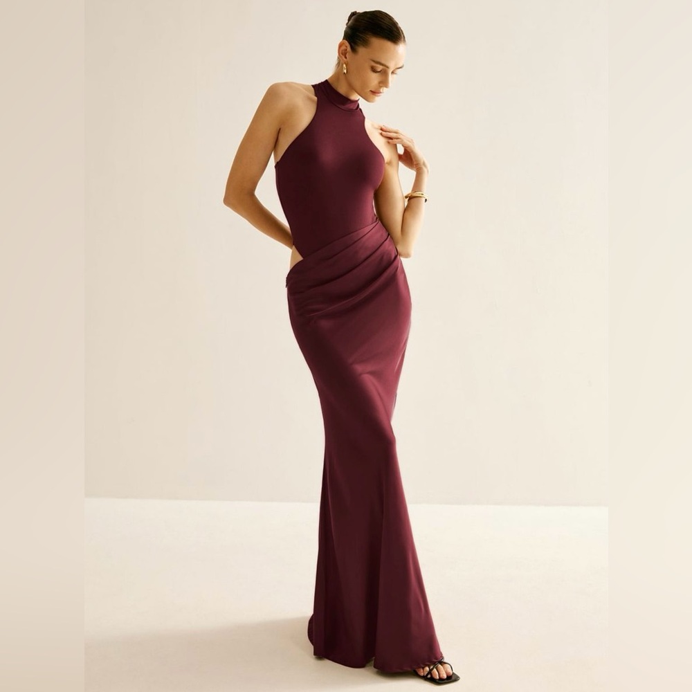 Commense panel cut out dress. Burgundy sized medium. NWT